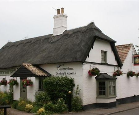 Golden Ball Hotel Elsworth Exterior photo